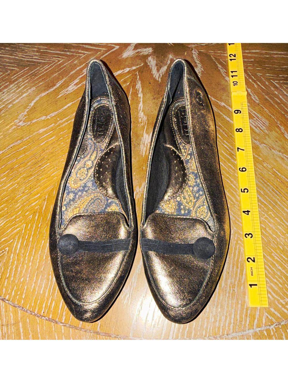 Børn Women's Gold Leather Slip-On Flats Round Toe Strap Comfort US 6.5 EU 37